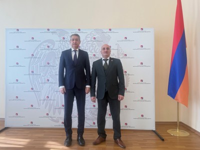 ՀՀ-ում Ղազախստանի դեսպանը հյուրընկալվել է ԿԸՀ-ում