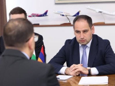 Խուդաթյանը դեսպանի հետ հանդիպմանը ընդգծել է Բուլղարիայի հետ ուղիղ օդային հաղորդակցության անհրաժեշտությունը