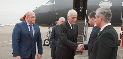 Հայաստանի նախագահը ժամանել է Վրաստան՝ մասնակցելու Իլիա պատրիարքի հուղարկավորությանը
