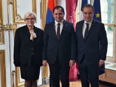 Министр обороны Армении: С Францией обсудили вопросы углубления сотрудничества в оборонной сфере