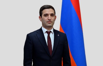 «Ժողովուրդ». 1 ընտանիքից 3 հոգով ՊԵԿ-ում են աշխատում. Ունեցվածքի հետքերով
