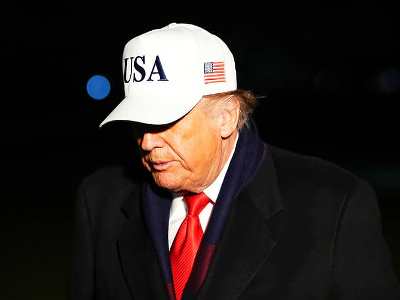 Трамп первым из президентов США явился на заседание Верховного суда