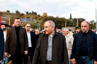 «Հրապարակ»․ Զատիկն էլ անցավ, բայց եկեղեցին պատրաստ չէ