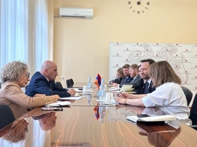 Միջազգային Հանրապետական Ինստիտուտի (IRI) փոխնախագահ Սքոթ Մասթիքն այցելել է ԿԸՀ