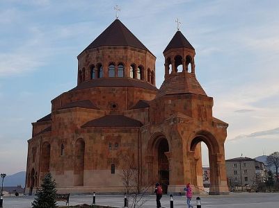 Genesis Armenia: Решительно осуждаем разрушение храма Пресвятой Богородицы в оккупированном Степанакерте