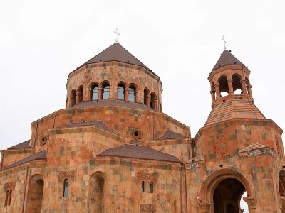 Արբանյակային լուսանկարները փաստում են՝ Ստեփանակերտի մայր տաճարն ավերվել է. «Ազատություն»
