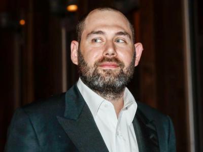 Суд в Москве заочно арестовал комика Семёна Слепакова