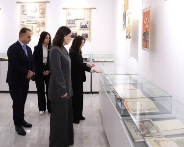 Թվայնացումից մինչև նոր ցուցադրություն․ արդարադատության նախարարի շրջայցը Ազգային արխիվում