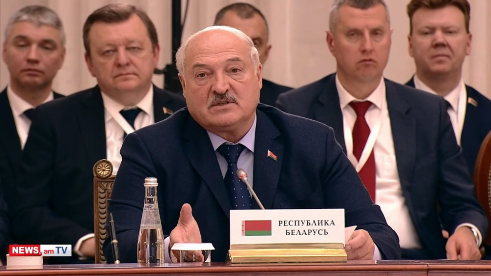 Лукашенко: Беларусь получает от США две трети всей поступающей гумпомощи
