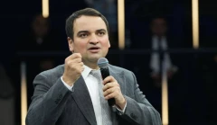 Newspaper: Most of opposition Strong Armenia bloc team renouncing MP mandates after Narek Karapetyan statement