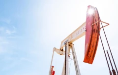 Brent tops $101 for the first time since May 22