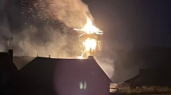 Во Франции молния ударила в церковь: сгорела 41-метровая колокольня