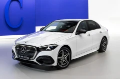 Mercedes updates its C-Class: Gasoline and diesel engines kept, ChatGPT added to interior