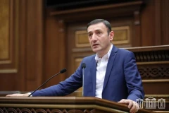 «Քաղաքացիական պայմանագիր». Հայաստանում պետական ծառայողների պարգևատրման համակարգը շուտով կփոխվի