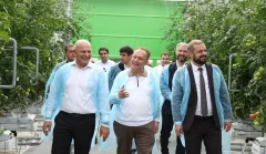 Папоян принял участие в официальном открытии ультрасовременного тепличного комплекса по выращиванию помидоров
