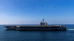 USS Abraham Lincoln ավիակիրը ռեկորդային տևական տեղակայումից հետո տուն վերադառնալիս անցել է Սինգապուրի կողքով