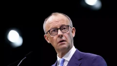 Bild: Мерц вновь занял последнее место в рейтинге популярности политиков