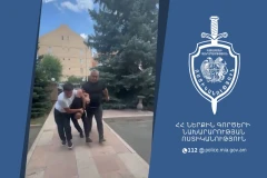 Ոստիկանները բացահայտել են Գյումրիում բնակարանային գողությունները․ 2 անձ ձերբակալված է, 1–ը հետախուզվում է (վիդեո)