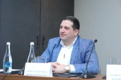 Որևէ անձնական, ընտանեկան կամ գործարար կապեր չունեմ ոչ ներկա, ոչ նախկին, ոչ էլ որևէ քաղաքական ուժի հետ. Նարեկ Նալբանդյան
