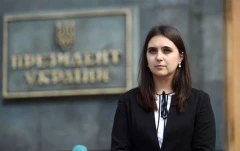 Զելենսկին պատժամիջոցներ է սահմանել իր նախկին մամուլի քարտուղար Յուլիա Մենդելի դեմ, որը նրան «զգացմունքային առումով անկառավարելի» էր անվանել