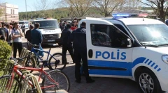 В результате стрельбы у лицея в Турции пострадали по меньшей мере 10 школьников