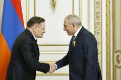 Փաշինյանն ու Լիխաչովը քննարկել են նոր ատոմային էներգաբլոկի կառուցման՝ ռուսական կողմի առաջարկներին վերաբերող հարցեր