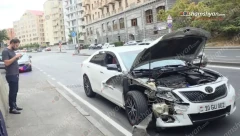 Վերին Անտառային փողոցում բախվել են Toyota-ն ու Mercedes-ը. նրանցից մեկը բախվել է կայանված «Wuling»-ին, վերջինս էլ՝ «Genesis»-ին