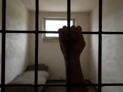 В Британии около 700 заключенных досрочно вышли на свободу из-за переполненности тюрем