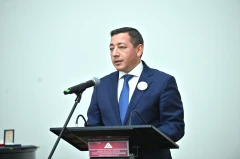«Այս օրը լավագույն առիթն է արժևորելու «ժամանակի հետ երկխոսողներին». Եղիազար Վարդանյանը պարգևատրել է Ճարտարապետներին
