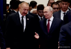 Песков сообщил о разговоре Путина и Алиева «на ногах» в Туркменистане