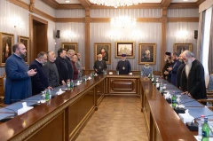 Խորապես մտահոգիչ է, որ ապօրինության հարթակի է վերածվում նաև Ազգային ժողովը. Մայր Աթոռի կոշտ հայտարարությունը