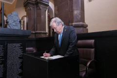 Գուտերեշի այցելել է Մատենադարան
