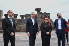 ՅՈՒՆԵՍԿՕ-ի գլխավոր տնօրենն այցելել է Զվարթնոց տաճար