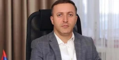 «Հրապարակ»․ ՔՊ թեկնածուն նախընտրական կաշառք է խոստանում, անչափահասներին օգտագործում