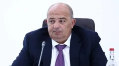 Տավուշի մարզպետ Հայկ Ղալումյանը առանց որեւէ հարցի պատասխանելու հեռացավ կառավարությունից (վիդեո)