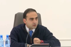 Ռեզինից չեն մեր ճանապարհները, անգամ հարուստ մարդը պիտի ասի՝ ամենահարմարը հանրային տրանսպորտն է. Ավինյան