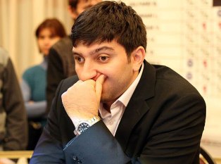 Азербайджан кидает своих шахматистов