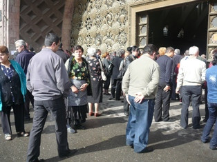 Акция протеста у Центрального крытого рынка на проспекте Маштоца