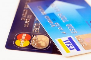 На American Express, MasterCard и Visa подали в суд