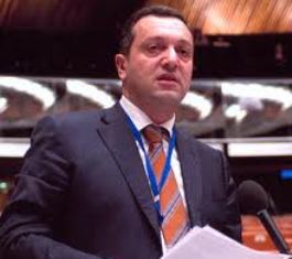 Հայաստանի դեսպան Ավետ Ադոնցը իր հավատարմագիրն է հանձնել Լյուքսեմբուրգի Մեծն Դուք