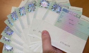 Израиль обеспокоен прекращением выдачи виз в бакинском аэропорту