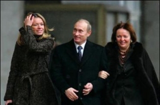 Младшая дочь Путина собралась замуж за корейца