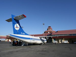 Пассажиры заставили посадить задымленный самолет в Стамбуле