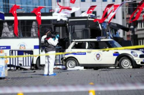 У полицейского поста в Стамбуле произошел взрыв