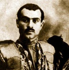 Идеология Нжде возникла в качестве противовеса годам правления Левона Тер-Петрос