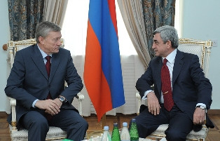 Президент Армении принял генсека ОДКБ