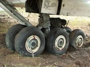 Ту-154 выкатился за пределы посадочной полосы – есть жертвы