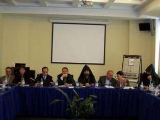 Եկեղեցականները որոշել են այցելել դպրոցներ եւ խոսել քրիստոնեական ընտանիքի առողջաց
