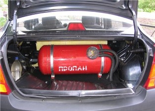 Газовые баллоны автомобилей тоже должны иметь талон