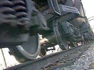 В Турции поезд столкнулся с легковой машиной